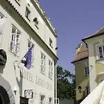 Otel Zatkuv Dum 3*