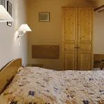 Otel Zatkuv Dum