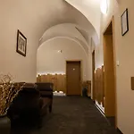 Zatkuv Dum Otel