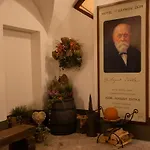Zatkuv Dum