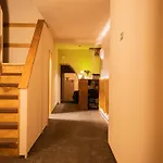 Zatkuv Dum 3*