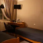 Zatkuv Dum 3*