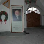 Otel Zatkuv Dum