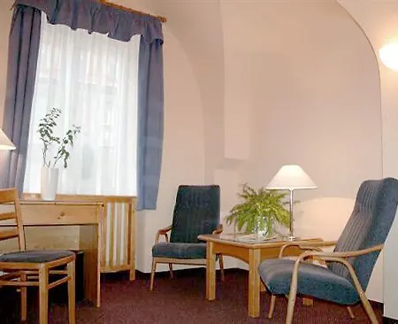 Hotel Zatkuv Dum Czeskie Budziejowice